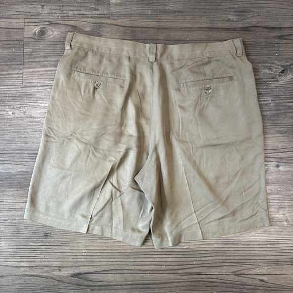 Tommy Bahama Other - Tommy Bahama Shorts Mens 36 Beige 100% Silk Pleated Chino Casual Summer